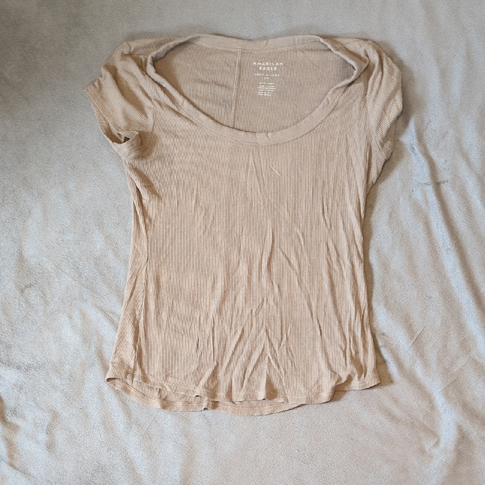 American Eagle Outfitters Tan Fitted Short Sleeve T-Shirt
